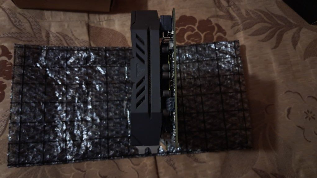 ASUS ROG Strix Radeon RX 560 (4GB, V2, GDDR5, 128-bit, PCI-E)