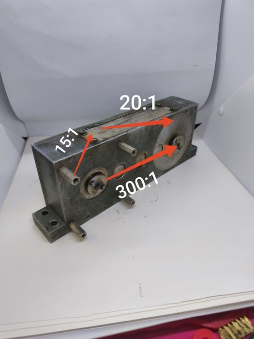 Советский повышающий понижающий редуктор 1:15 1:20 1:300 оборотов ссср