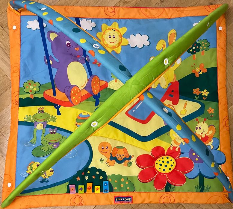 Развивающий коврик для младенцев