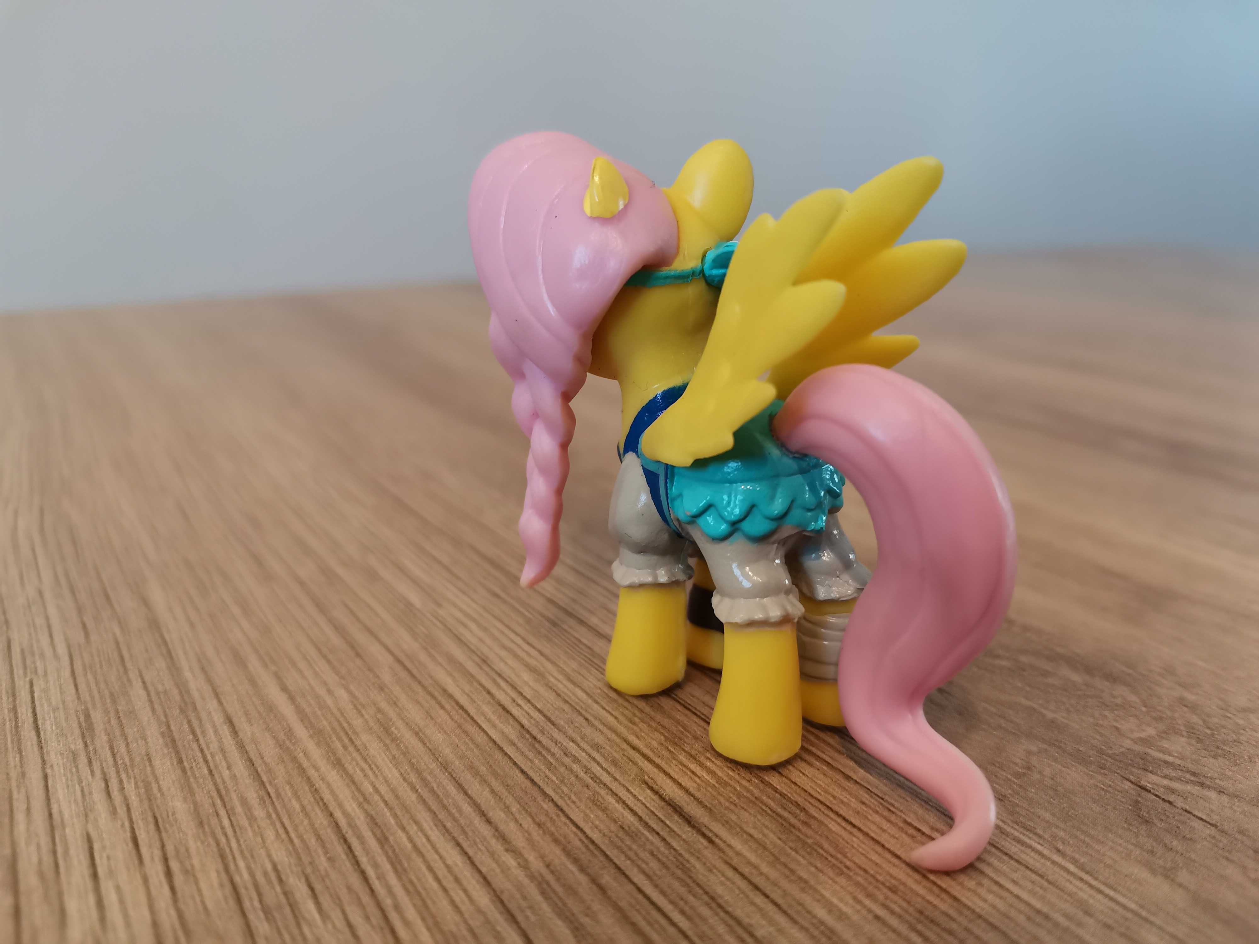 figurka kucyk My Little Pony Fluttershy wojowniczka wersja limitowana