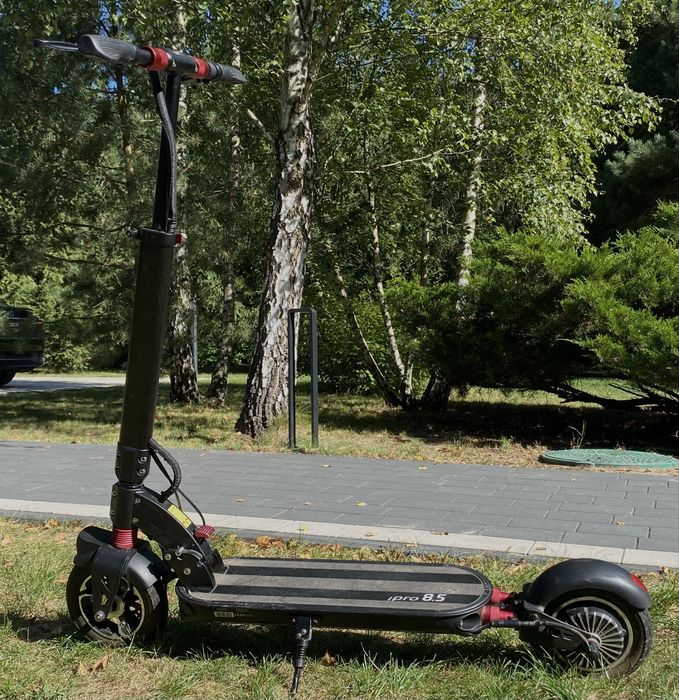 Hulajnoga elektryczna MOTUS ipro 8.5