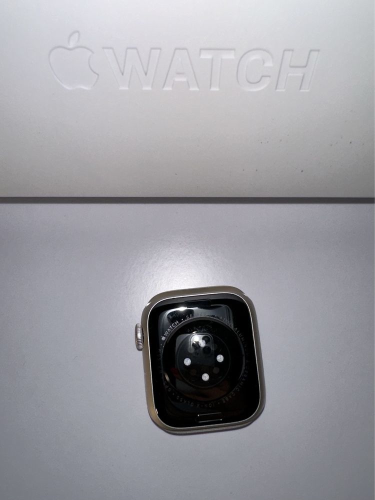 Apple Watch 8 41mm Starlight