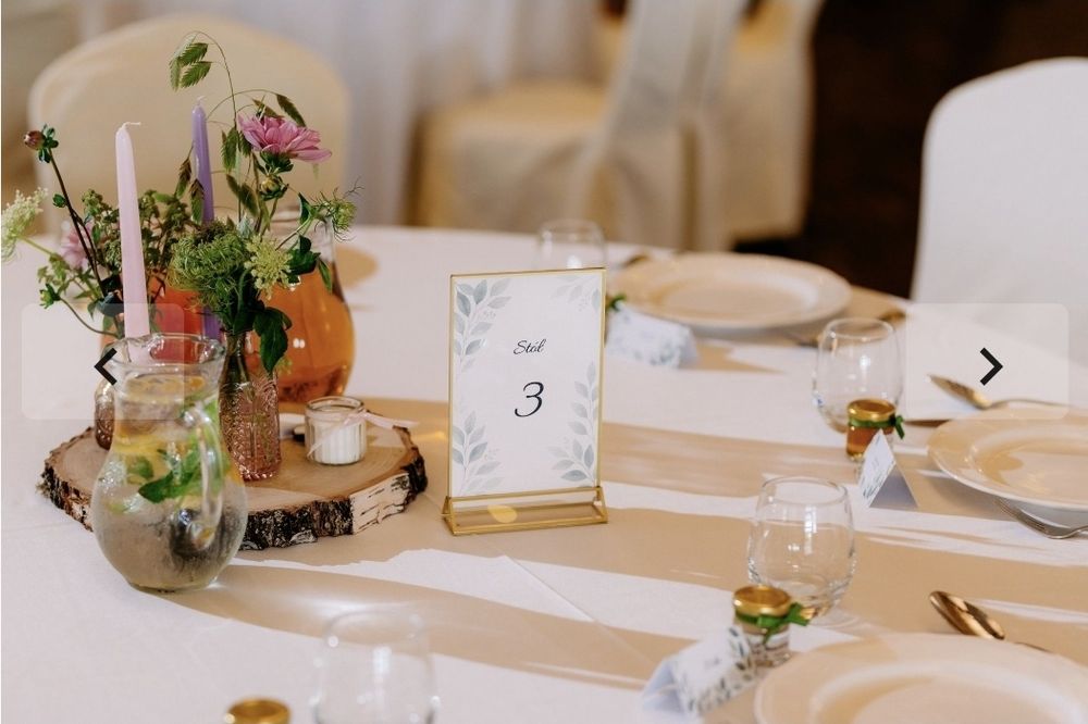 Znaczniki na stoły przezroczyste ze złotą ramką 13 szt