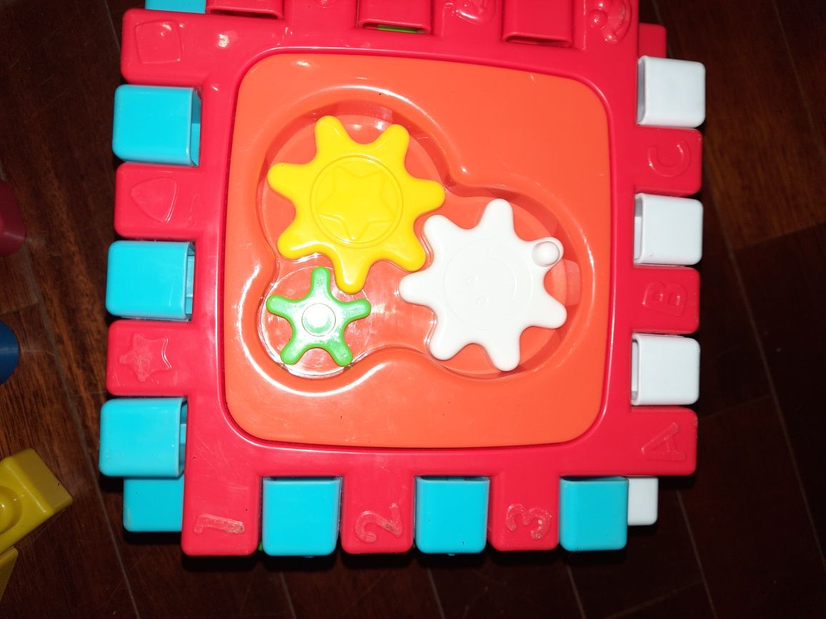 Kostka edukacyjna imteraktywna sensoryczna One Two Fun