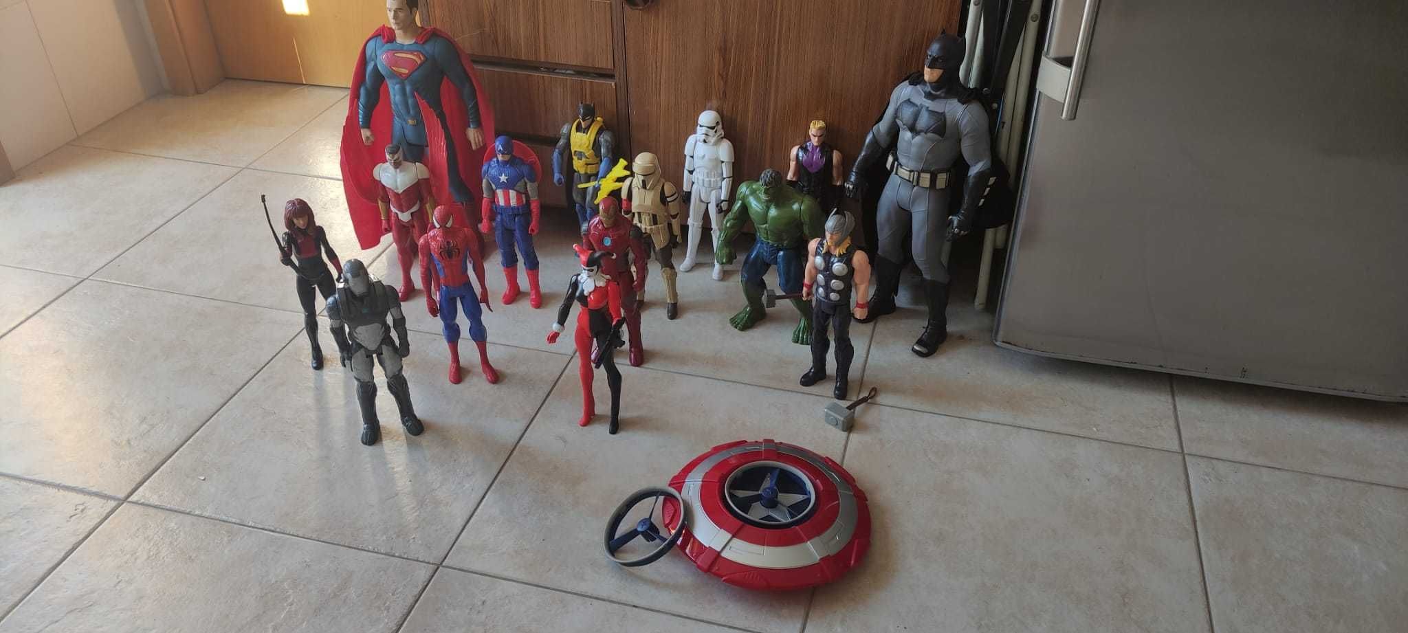 Figuras / Bonecos Marvel