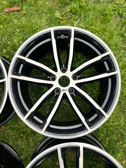 Felgi aluminiowe BMW 18 cali 5x112 / 662M g30