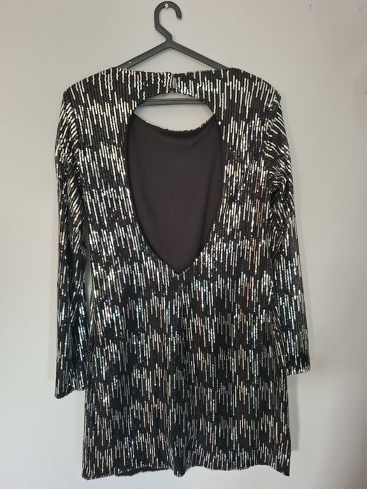 Vestido lantejolas preto