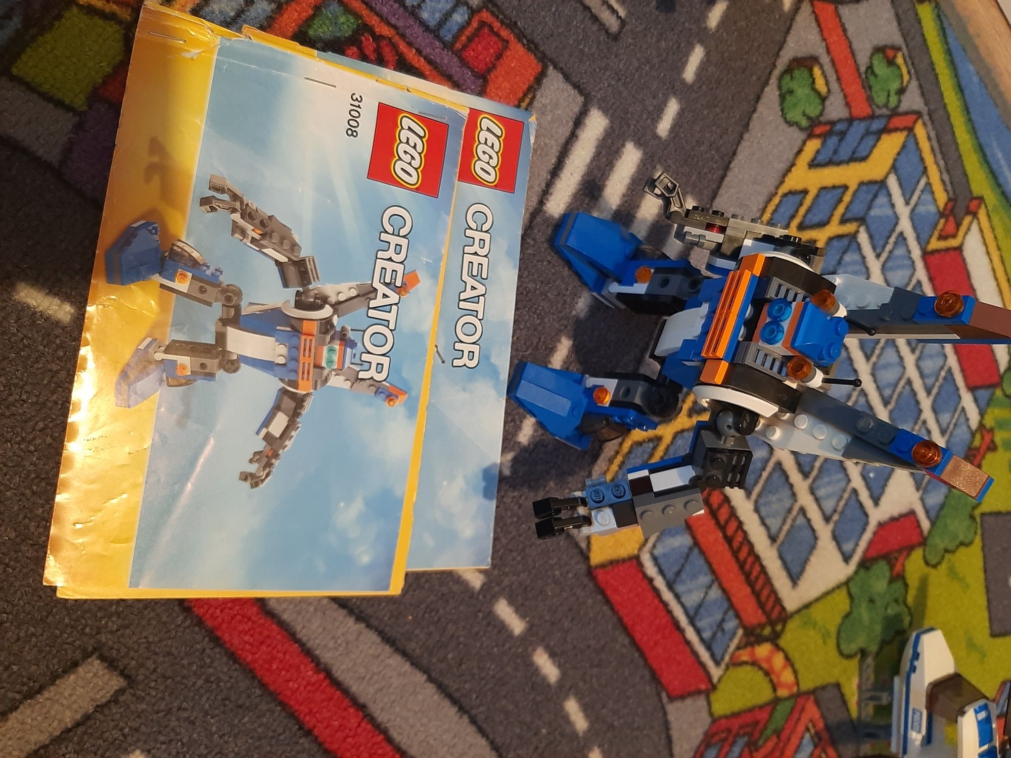 Lego creator 31008