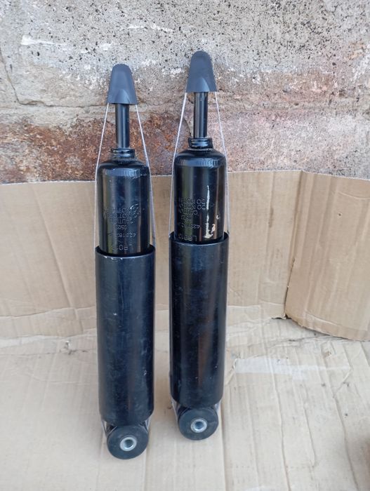 Продам задние амортизаторы Форд Маверик (04-07)