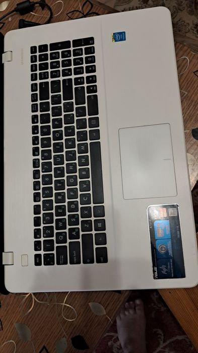 Ноутбук Asus 17.5" SSD обмен