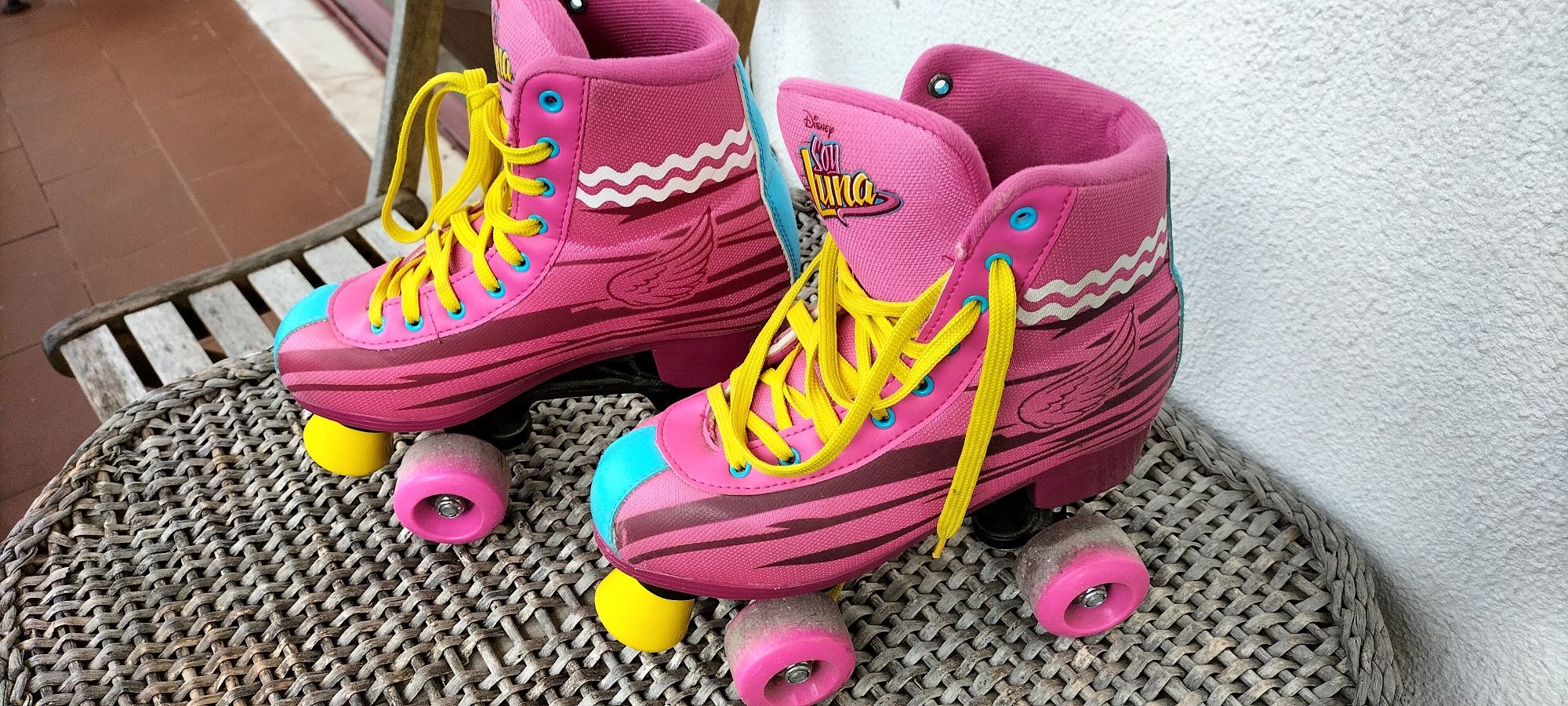 Patins com rodas