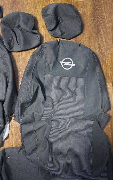 Чохли на сидіння Опель