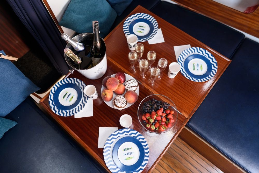 Продам парусно-моторную яхту Jeanneau Poker 27