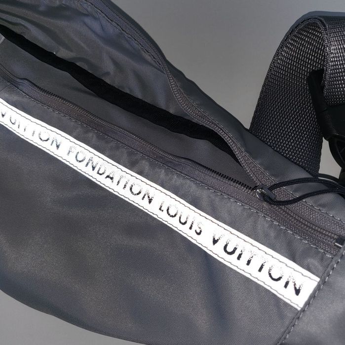 Louis Vuitton Foundation belt bag nerka LV torebka