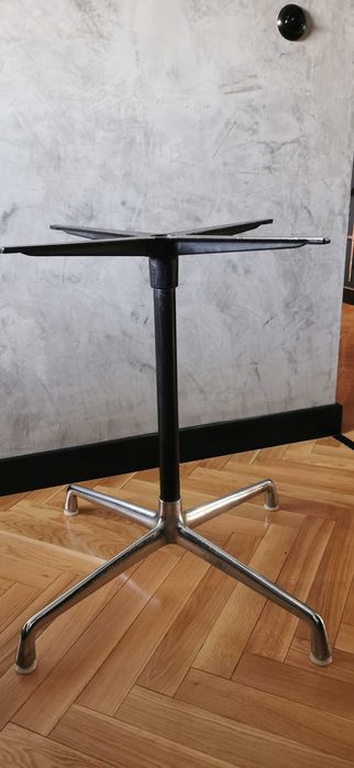 Noga do stolika Vitra