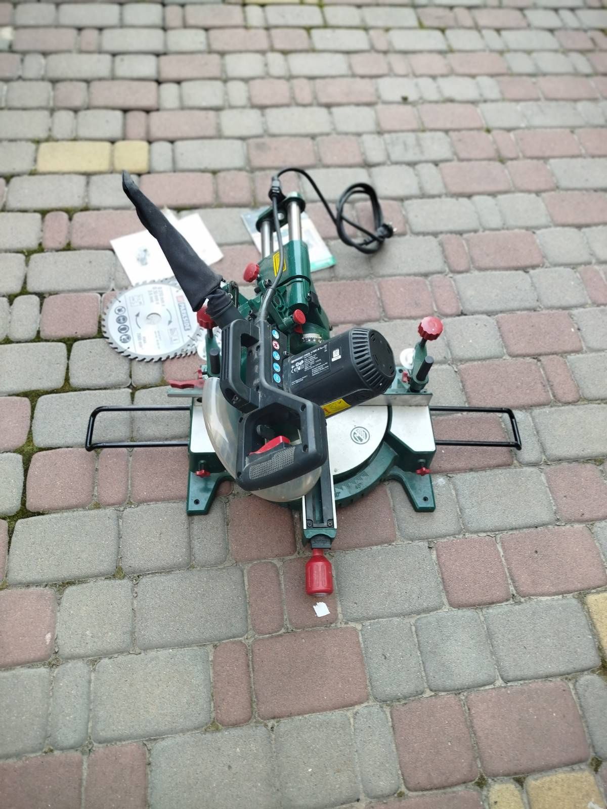 Новая нимецкая торцева пила з протяжкою Parkside PKS 1700 А1, оригіна