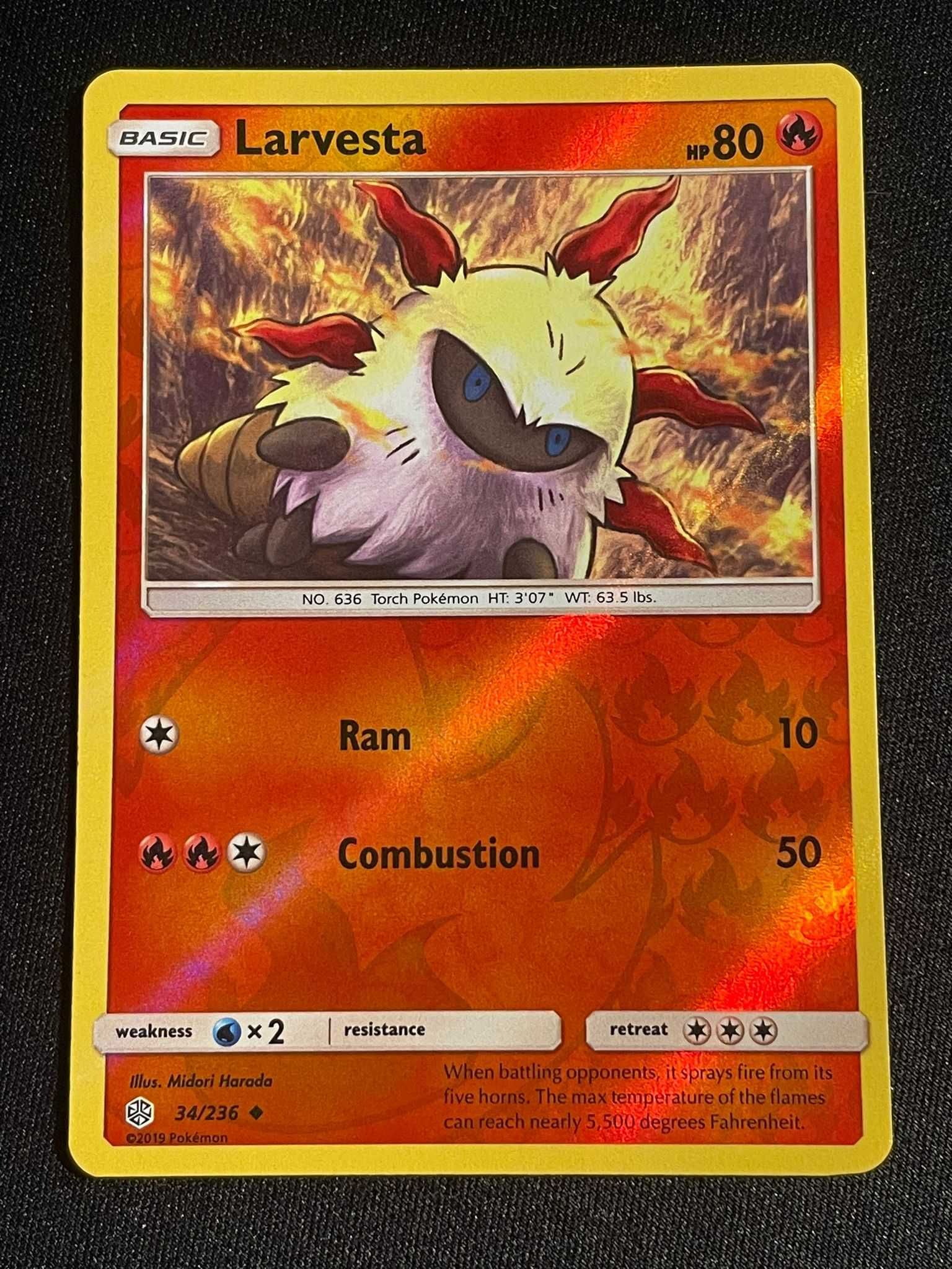 Carta Pokémon Larvesta 34/236 Cosmic Eclipse