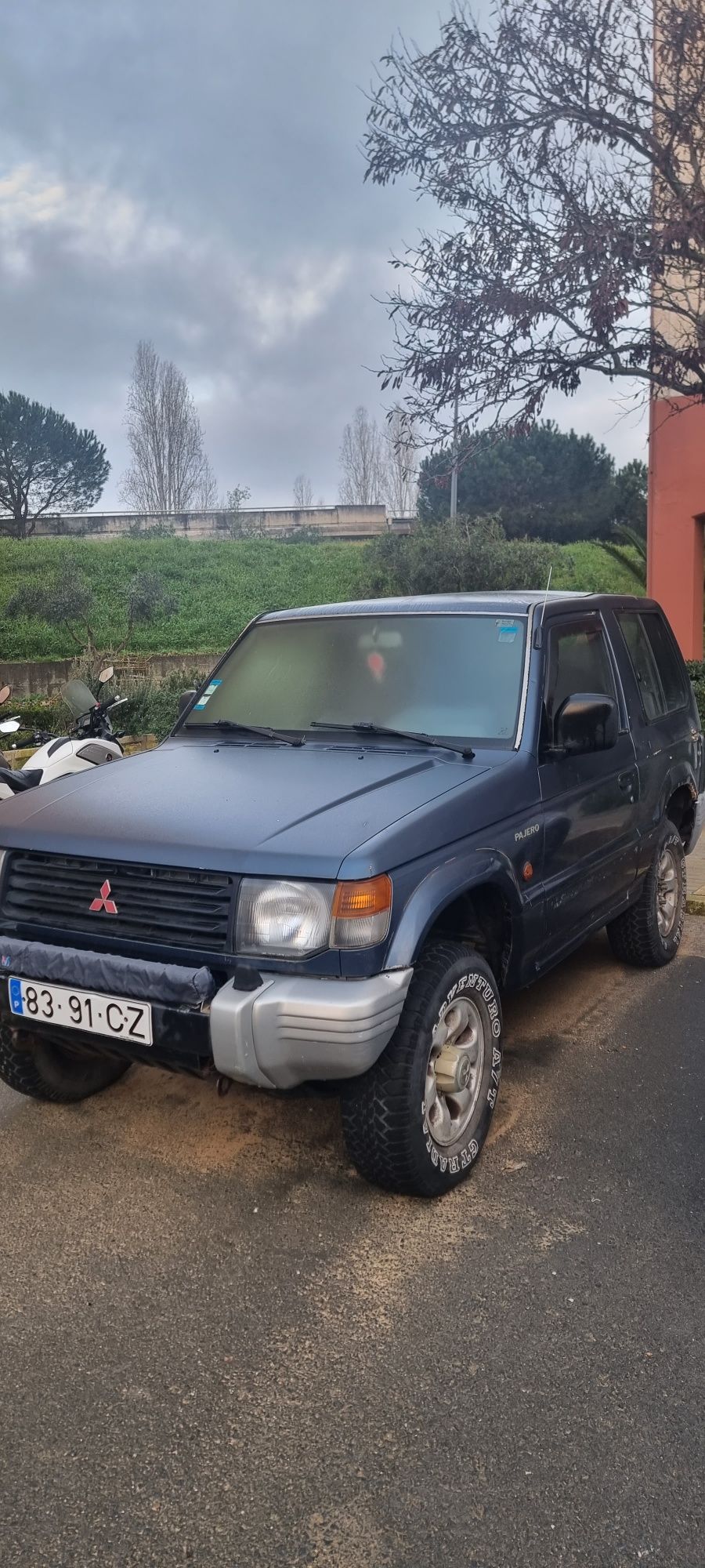 Mitsubishi Pajero Glx mk2