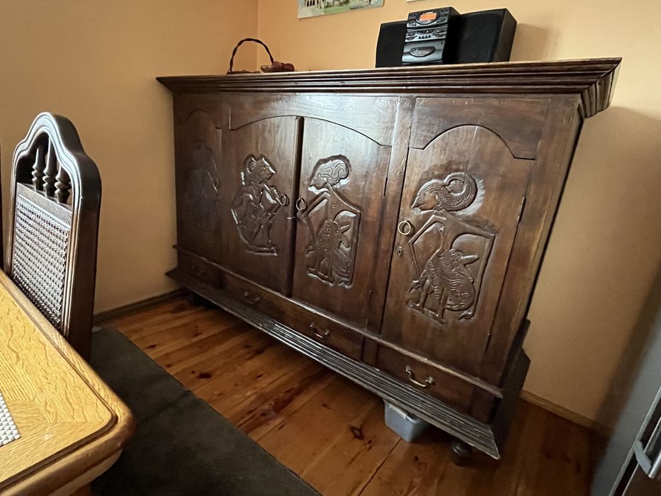 drewniana szafa antyk