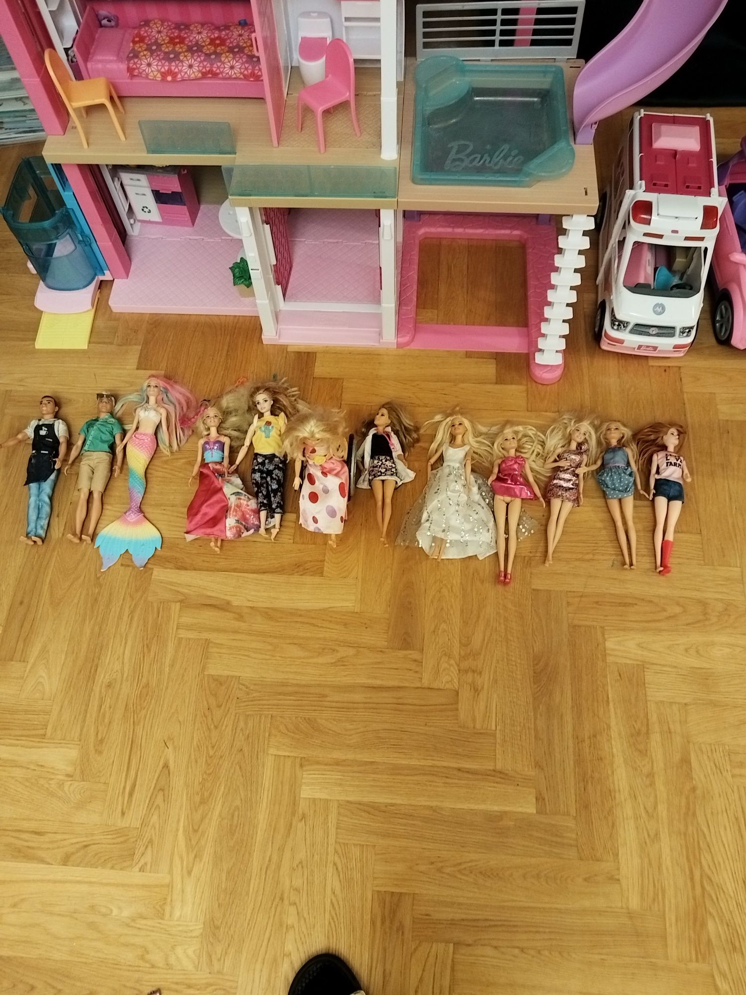 Domek dla lalek Barbie i wiele innych !!!