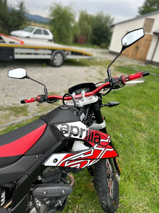 Aprilia SX 125  .