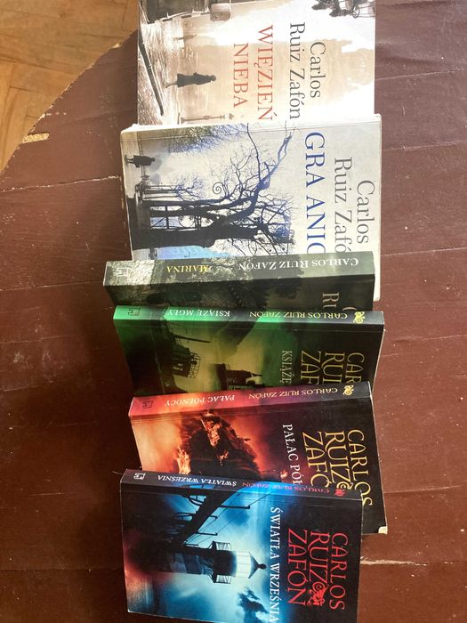 Seria książek Carlos Ruiz Zafon- Cień Wiatru, Gra Anioła, Marina...