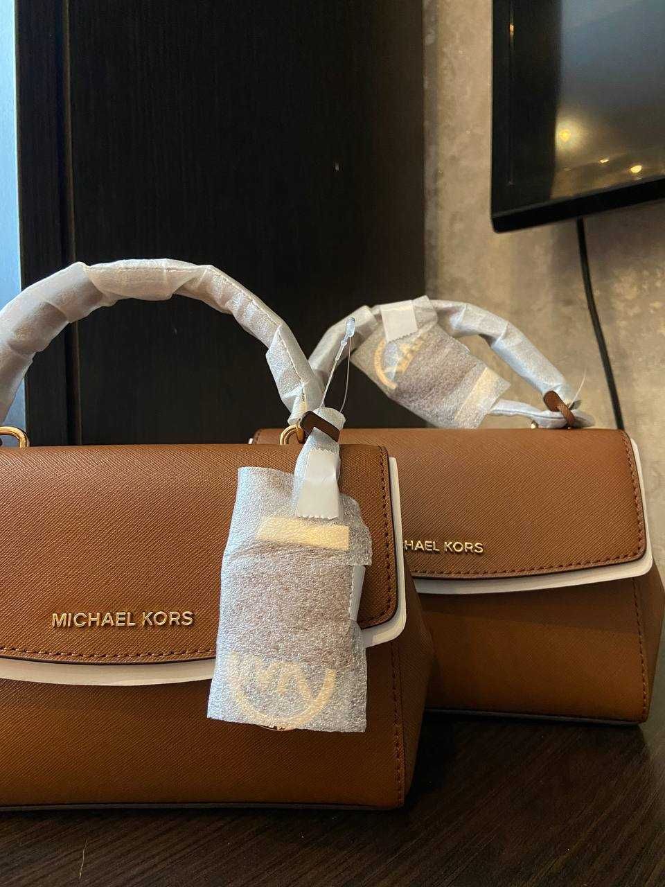Сумочка через плече жіноча Michael Kors із саф'янової шкіри