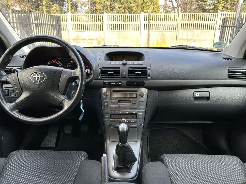 Toyota Avensis 1.8 VVT-i Climatronic Zarejestrowana