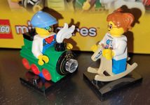 Zestaw 2 nowych figurek Lego CMF col24-11 i col25-10
