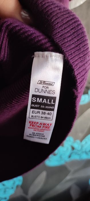 Sweterek ala nietoperz , Dunnes