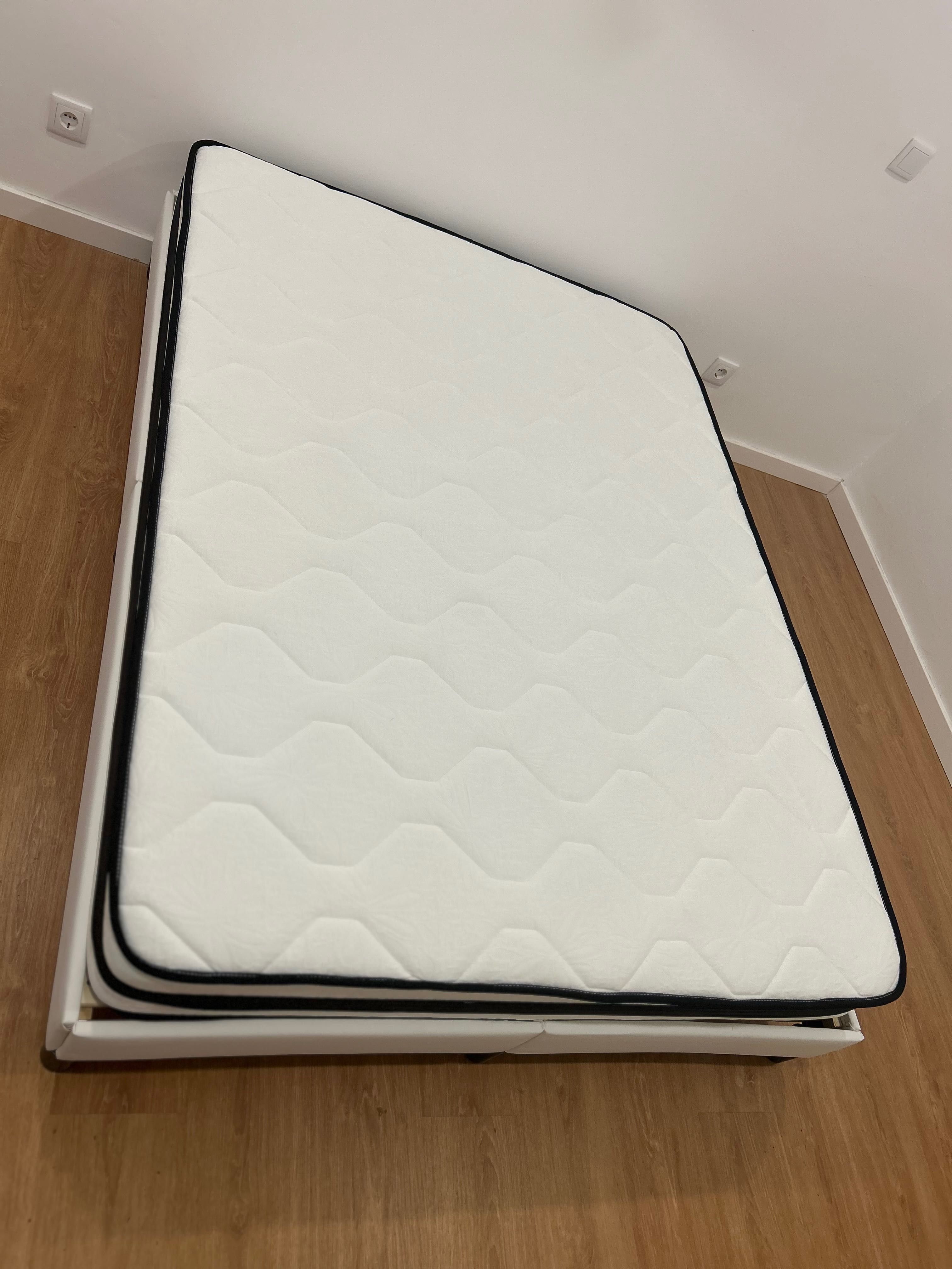 NOVO- SEM USO cama e colchão casal 140x190