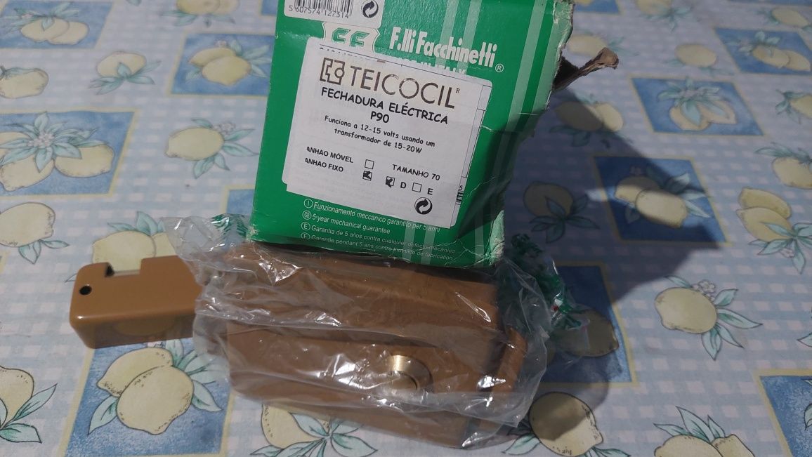 Fechaduras eléctricas marca Teicocil
Direito, Novas