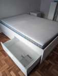 Cama Ikea 'Brimnes' + Colchão Ikea 'Vesteröy' (140cm - 200 cm)