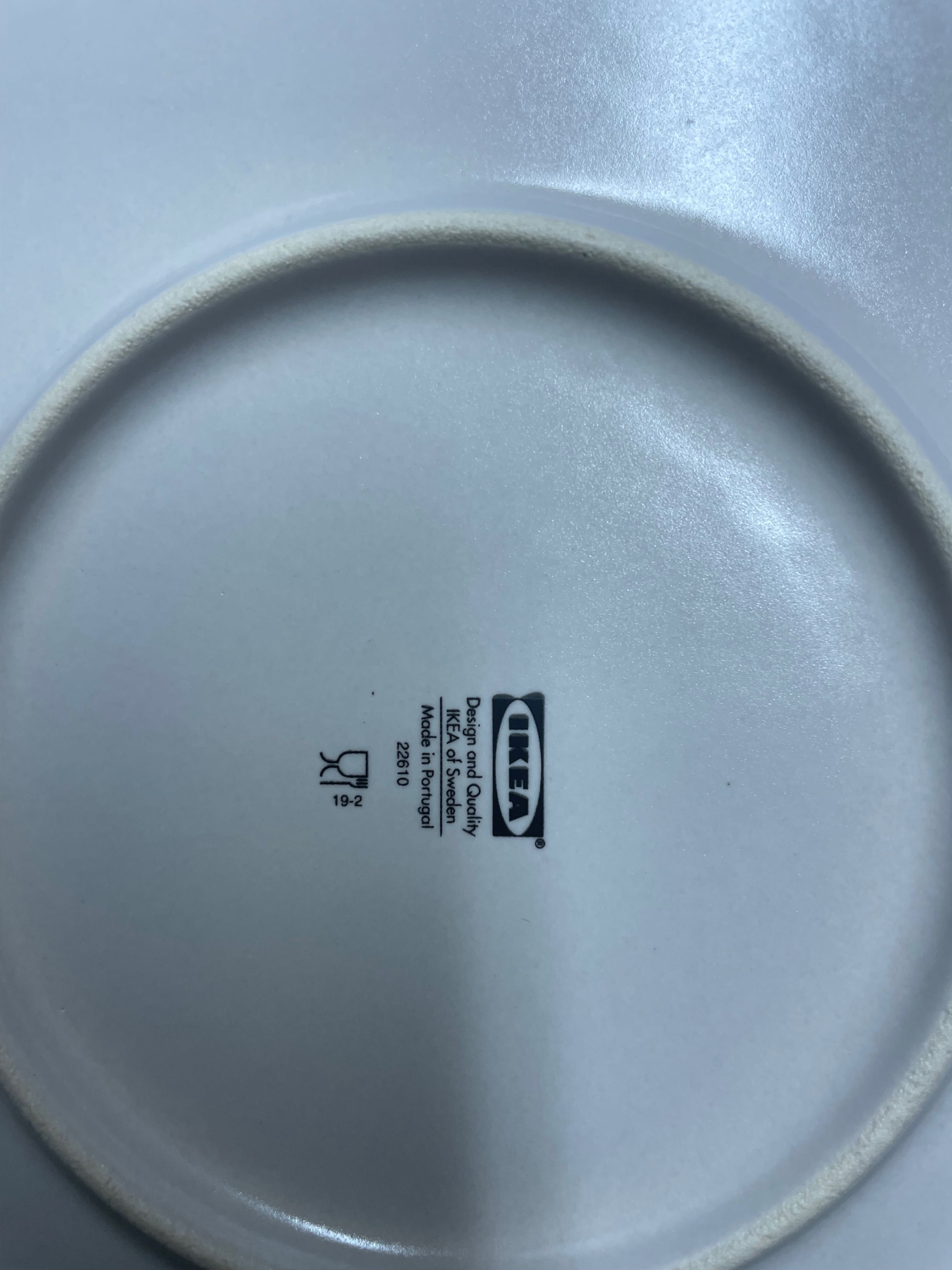 Talerz duży IKEA z rantem 22610