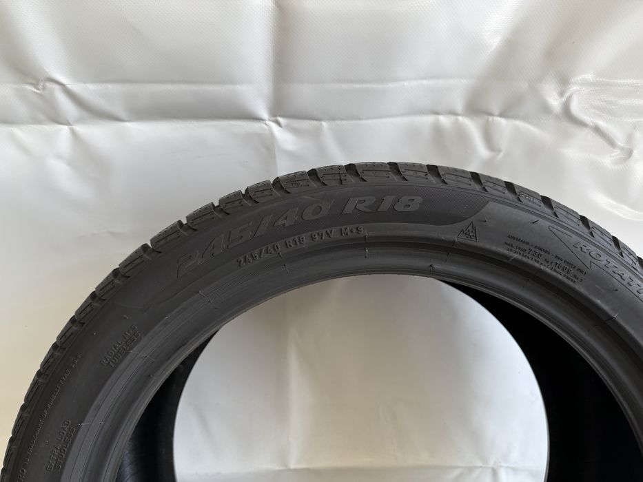 245/40/18 Pirelli Sottozero 3 Winter 97V 2017R (18)