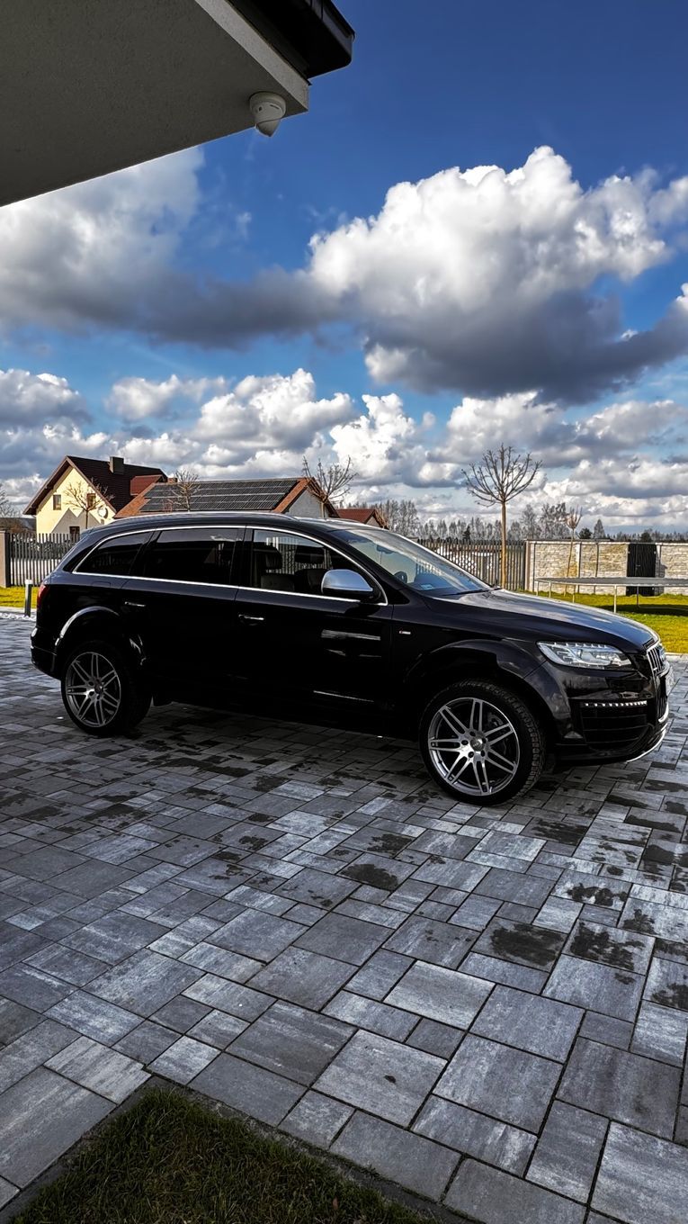 Audi Q7 AUDI Q7 S-line