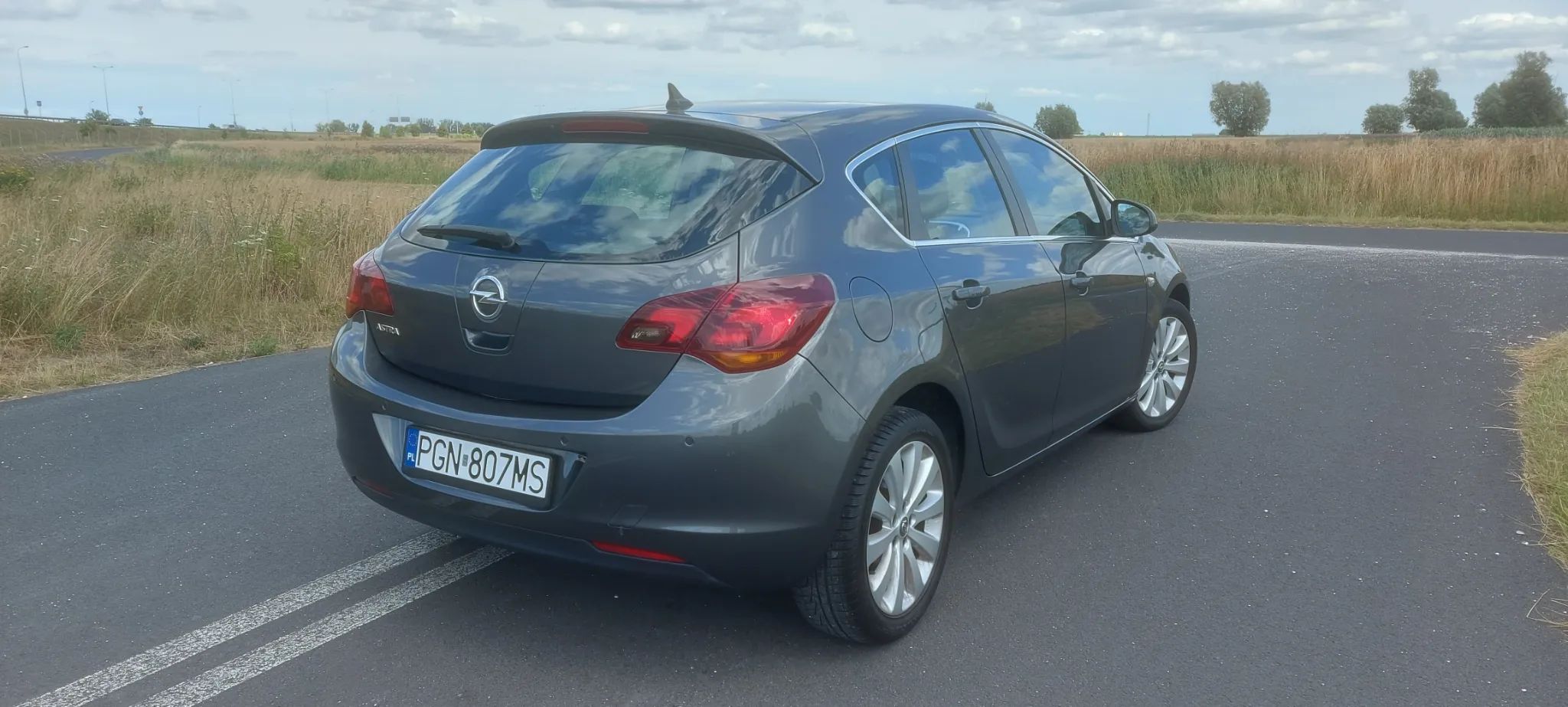 Opel Astra 1.6 benzyna 115 KM Cosmo! sprowadzona z Niemiec! Zarejestrowana!