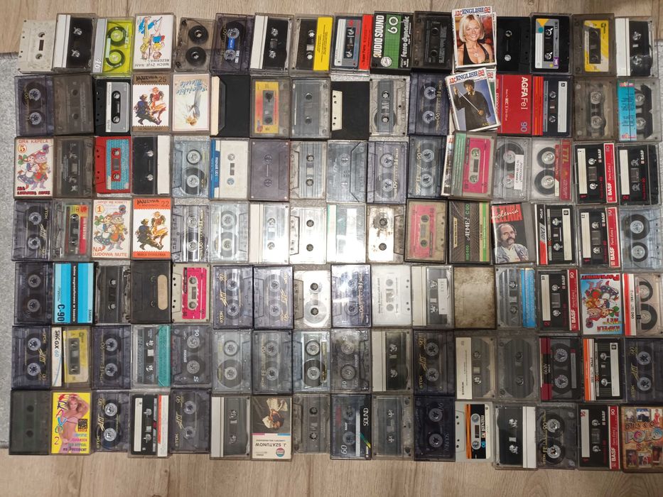 112 kaset magnetofonowych