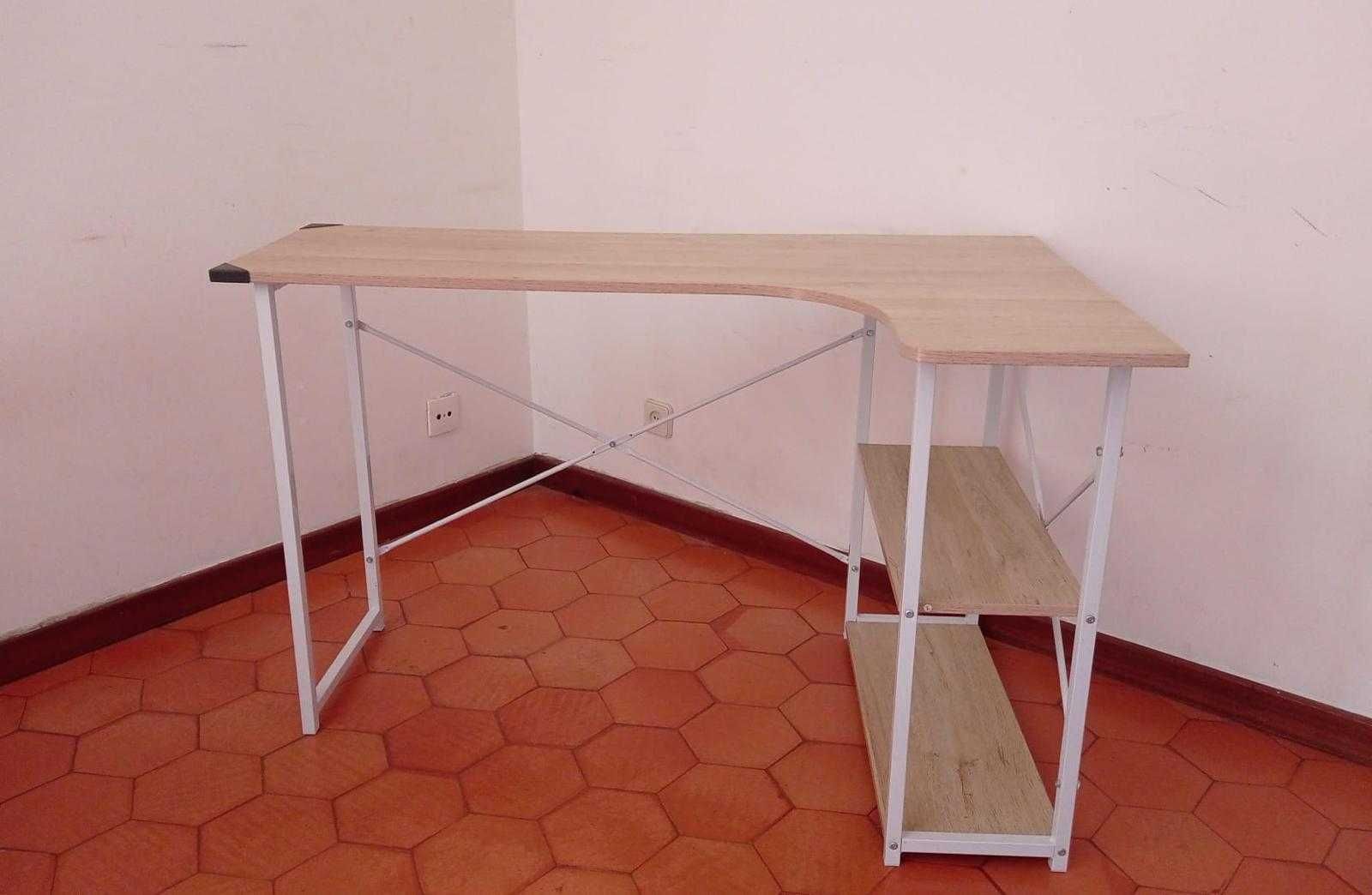 Secretária MITSAI Odessa (120×74×74 cm)