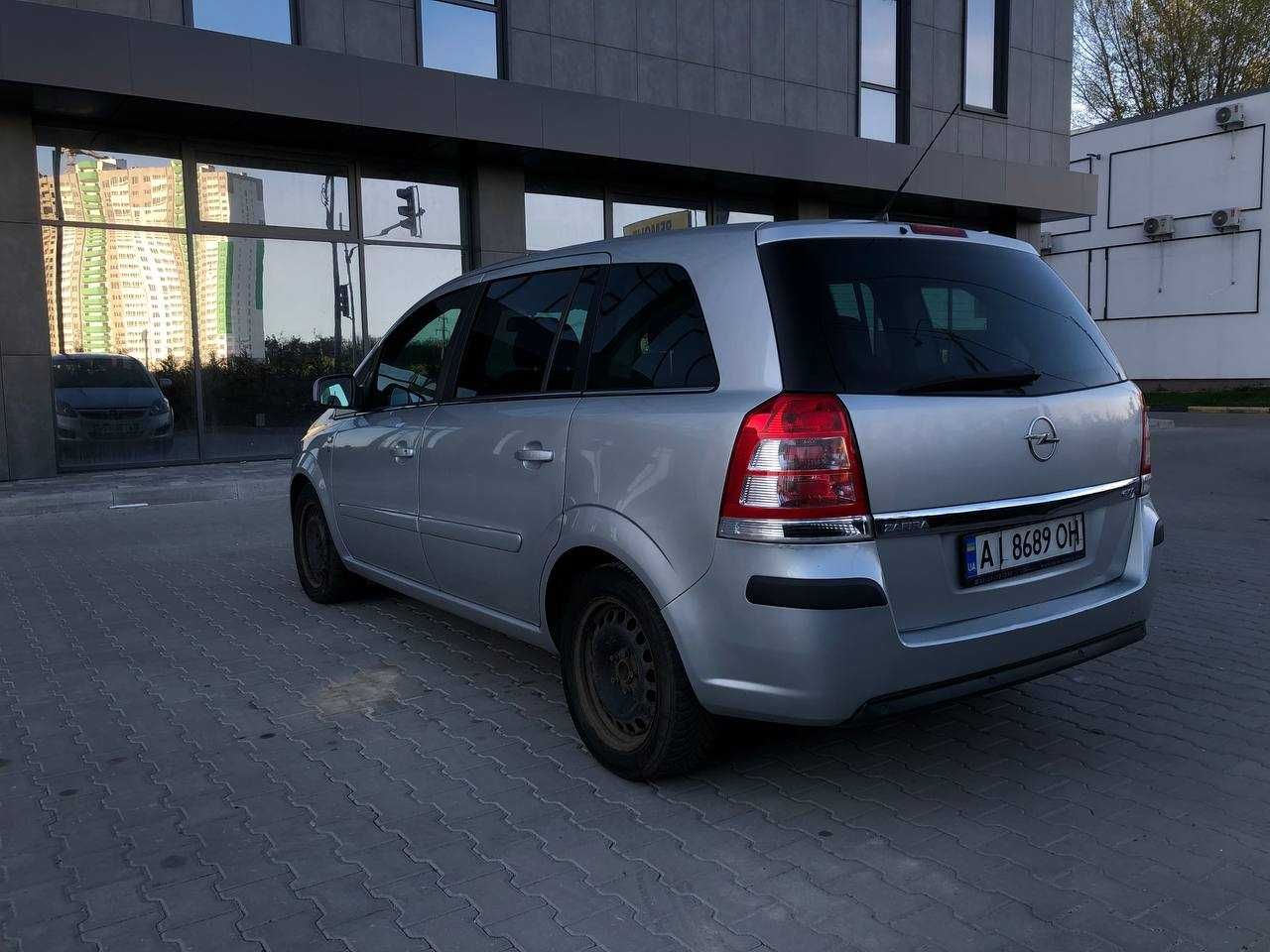 Продам Opel Zafira B