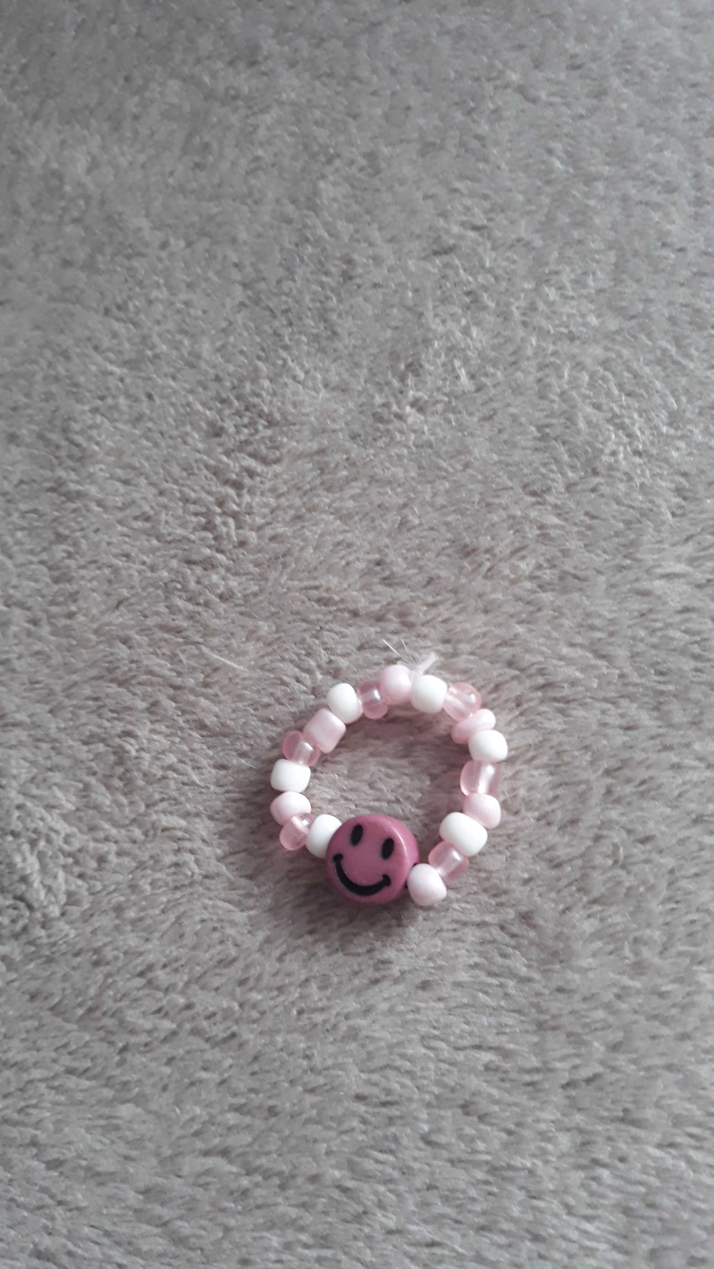 Różowy pierścionek smile hand made
