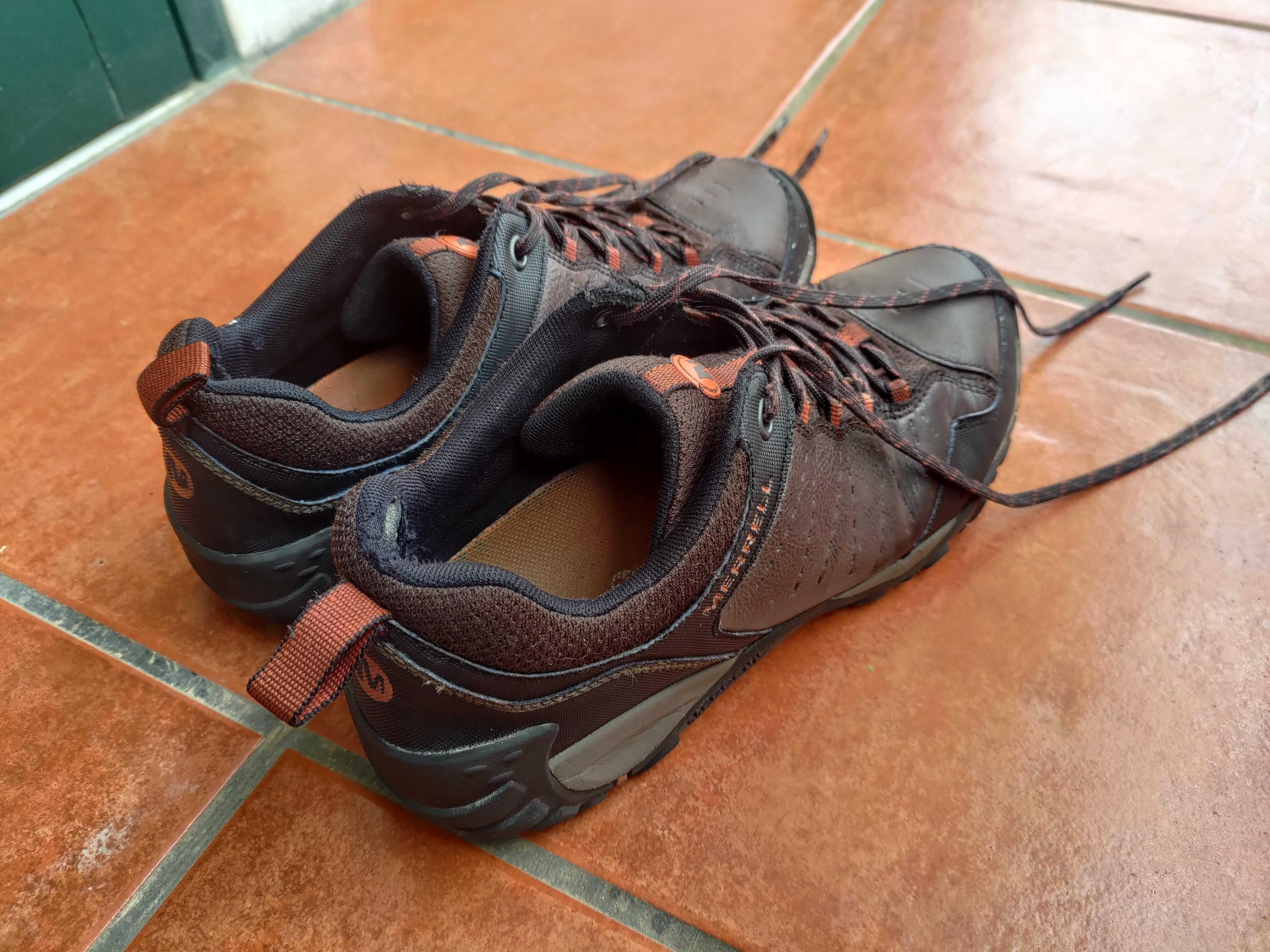 MERRELL Ténis estilo Bota bastante Confortáveis (Algo Usados)