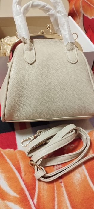 Сумочка з якісного шкірозамінника