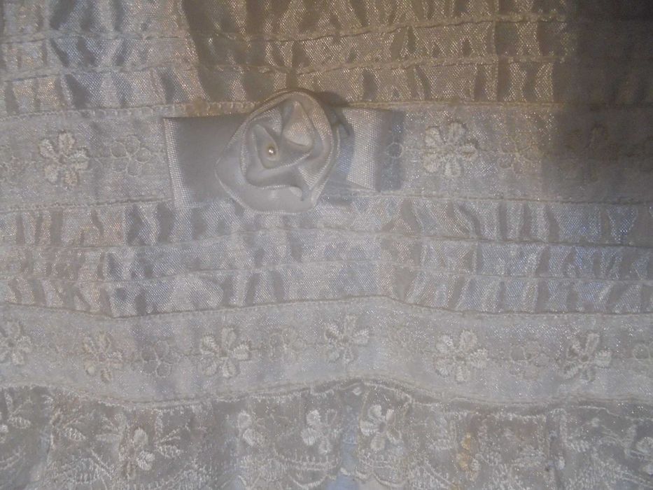 fato de menino bebé novo com etiqueta