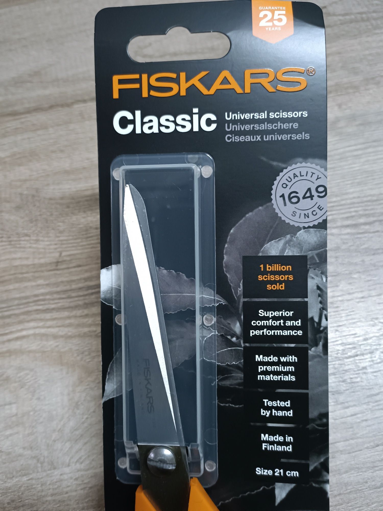 Nożyczki uniwersalne 21 cm FISKARS
