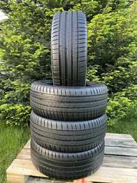 Шини літні Michelin  R17 235/45