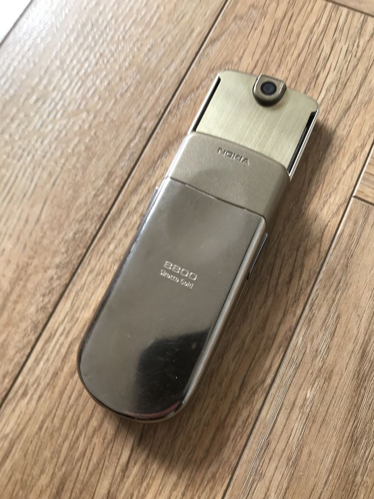 Nokia 8800 Sirocco Gold