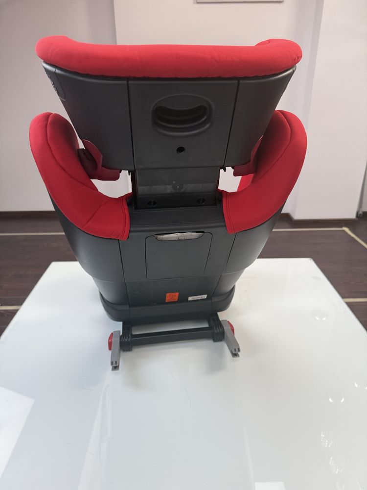 Fotelik samochodowy Britax-Romer Kidfix 2R 15-36 kg