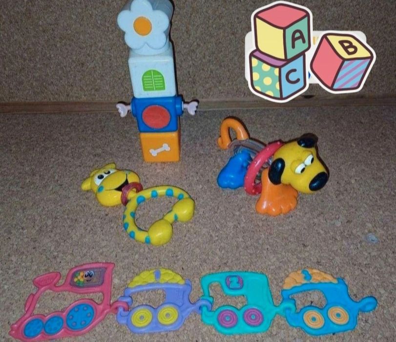 Conjunto de brinquedos de bebé, criança.
7€ cada conjunto