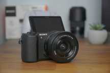 Sony Alpha A6100- vlog camera